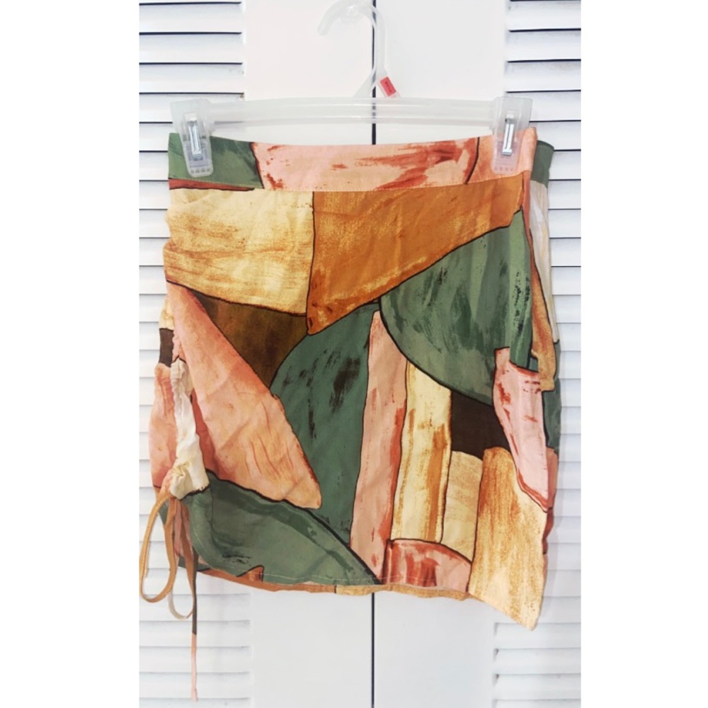 Abstract gel print mini skirt.